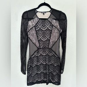 Woman’s Express Black‎ Lace Dress Size Small (0048)